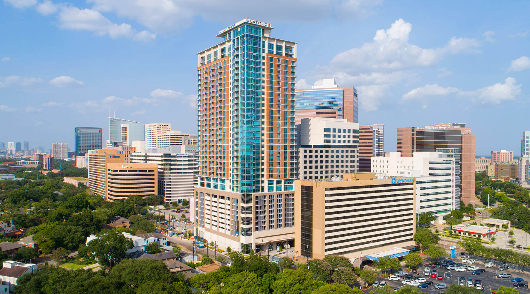 Latitude At Med Center Houston Apartment Tower