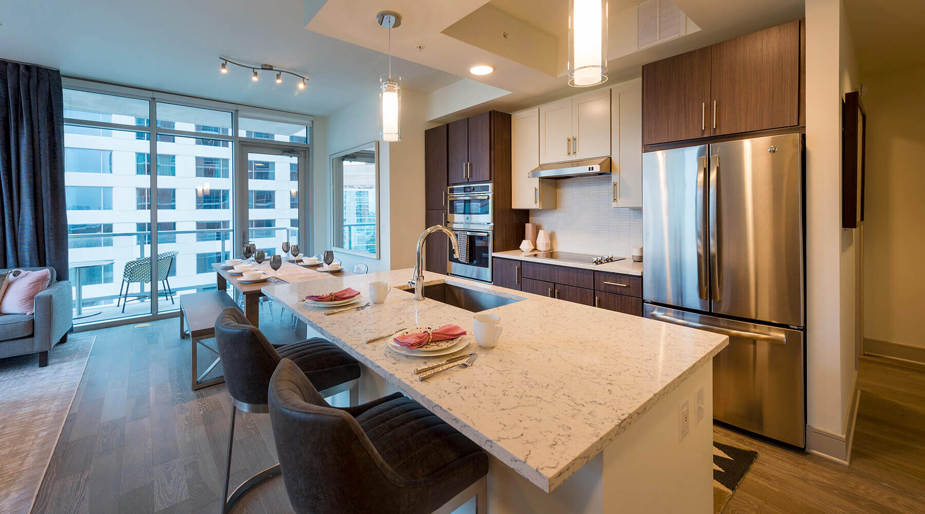 Upgraded Houston Apartment Kitchen With Marble Countertop