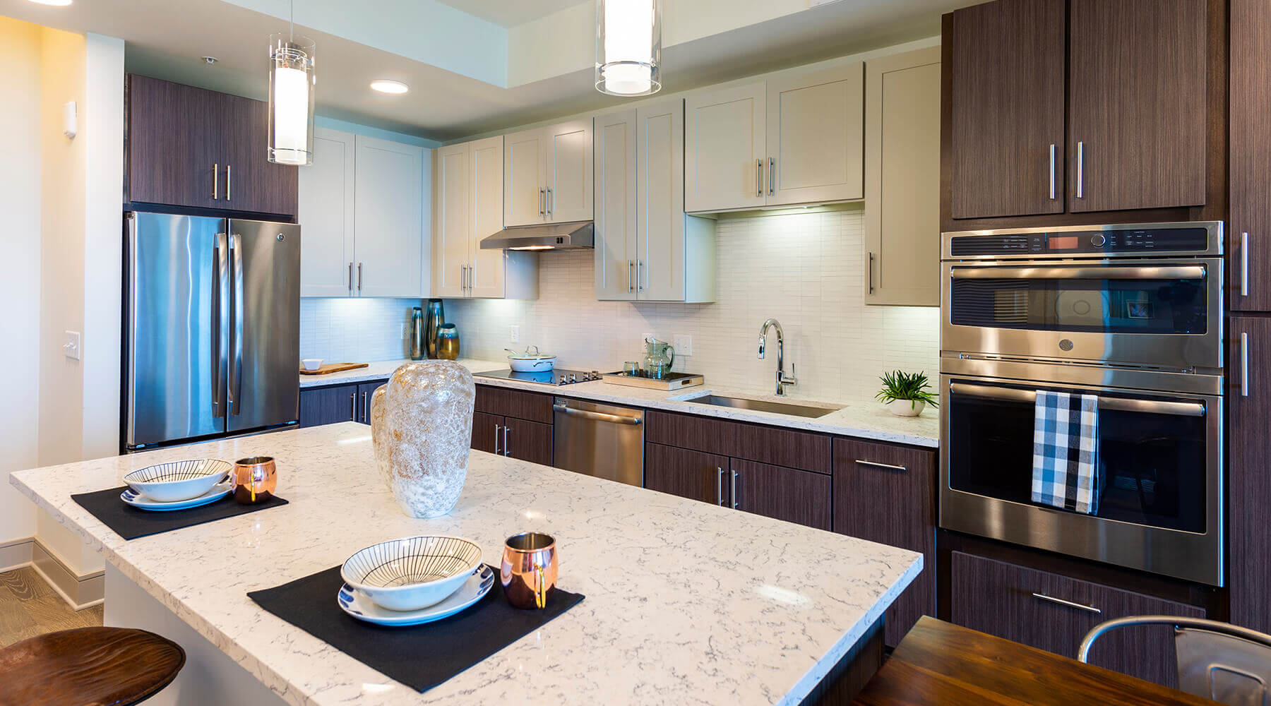 Latitude Med Center Houston Apartment Tower Kitchen